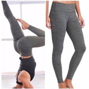 SOLD- Athleta Chaturanga High Rise 7/8 Leggings